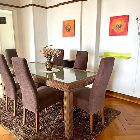 Grand Avec 3 A Coucher Лозанна