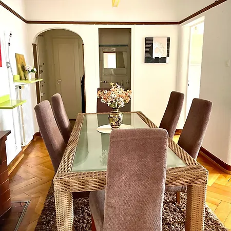 Grand Avec 3 A Coucher Апартаменты *